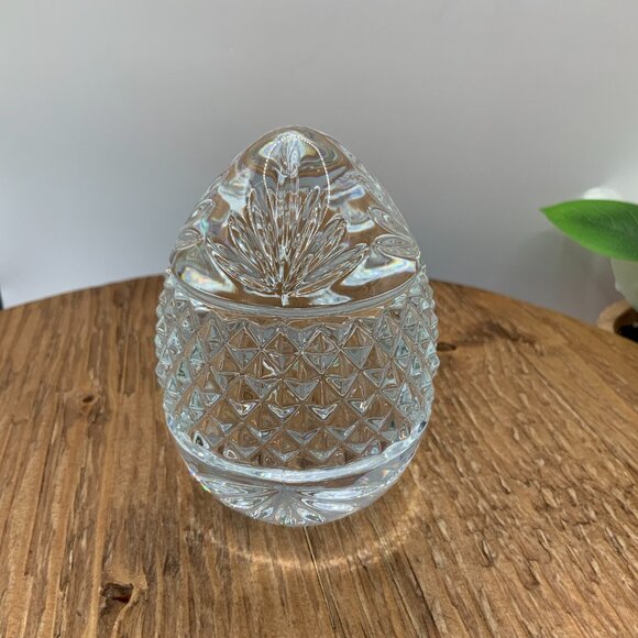 AVON Vintage Cut Crystal Made in France Egg Paperweight - Picture 7 of 8